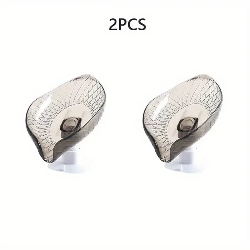 Leaf Design Drain Soap Box with Suction Cup Decorative Plastic Self Draining Bathroom Soap Tray Bathroom Organizers Storage