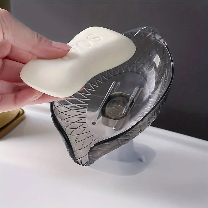 Leaf Design Drain Soap Box with Suction Cup Decorative Plastic Self Draining Bathroom Soap Tray Bathroom Organizers Storage